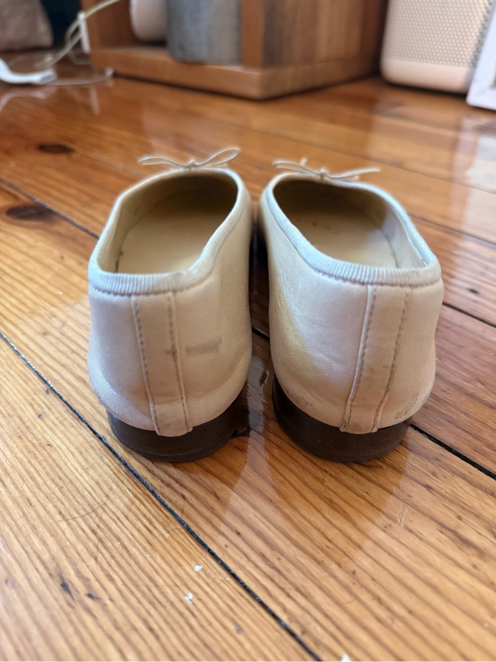 CHANEL Beige and Black Two-Tone Cap Toe Leather Ballet Flats - Picture 5 of 6